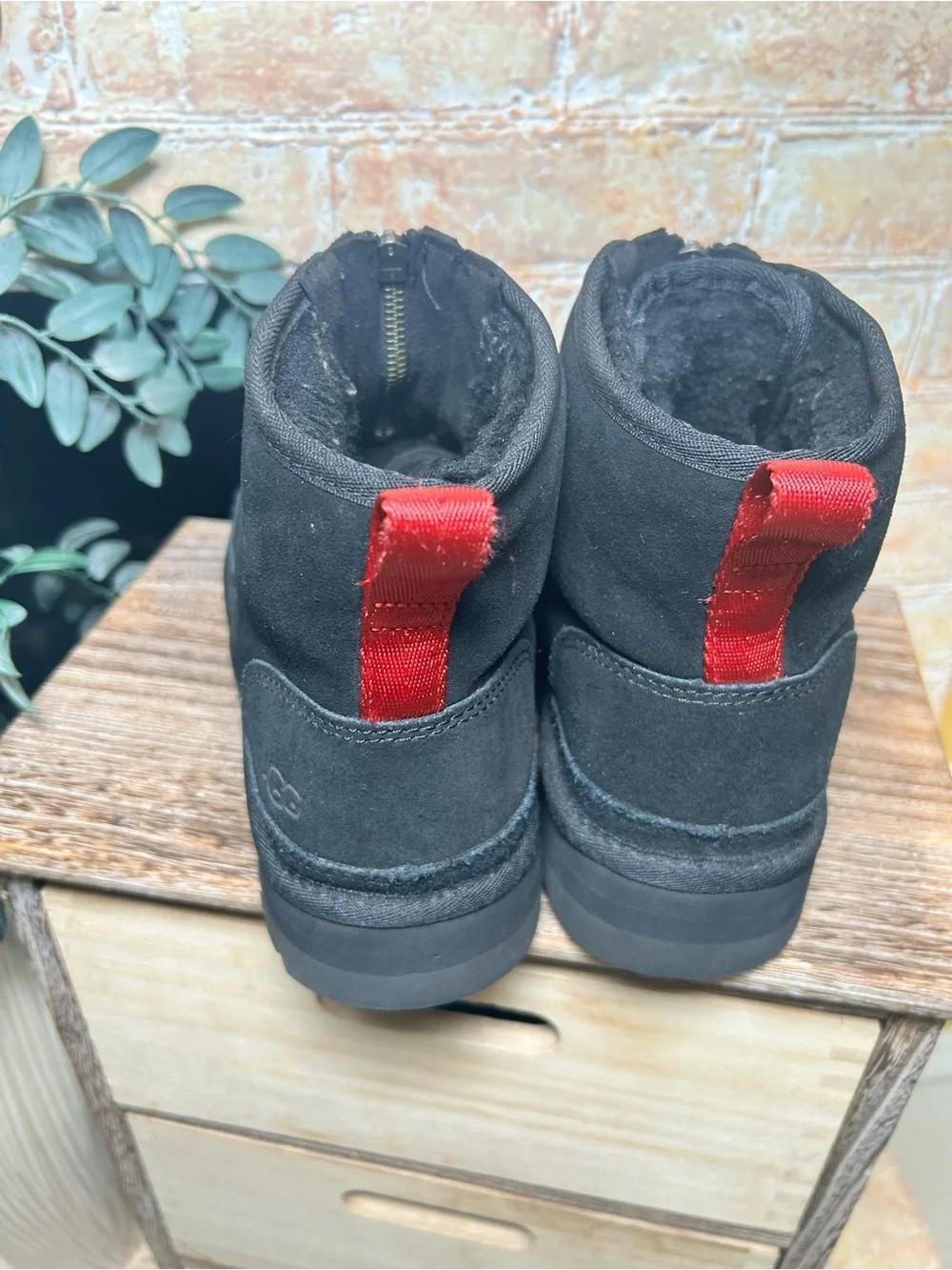 UGG Neumel Platform Zip Boots Black Suede Women’s Size 9